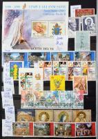 Vatikán gyűjtemény 1929-2002, benne 1929-1950 szép gumizás, 1951-1972 részben megbarnult gumizás, 19...