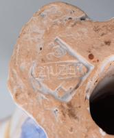 Zilzer Hajnalka (1893 - 1947): Madárral éneklő lány. Jelzett, cca 1920/30, aukciós címkével, felület...