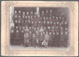 Vegyes fotó tétel, benne klf régi fotókkal keményhátú, csoportképek, stb