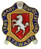 Nagy-Britannia 1985  "Mark - Benevolent Fund - Steward" aranyozott, műgyantás fém szabadkőműves jelvény (24x29mm) T:AU Great Britian 1985 "Mark - Benevolent Fund - Steward" gilt, synthetic resined metal masonic badge (24x29mm) C:AU
