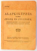 Alapkiképzés. Jelek és jelzések. Ideiglenes szabályzat a honvédség összes alakulatai számára. (2. füzet.) 1944. évi kiadás. Budapest, 1944. Magyar Királyi Honvédelmi Minisztérium - Stádium Sajtóvállalat Rt. 216 p. + 2 t. (kétoldalas) + 1 térkép (színes, kétoldalas). Oldalszámozáson belül szövegközti ábrákkal gazdagon illusztrált szakmunka a katonai vezénylés, katonai térképészet, tájékozódás és hírközlés témaköréből, a csapattestek, útakadályok, vezénylési mozdulatok, kürtjelzések jelrendszerével, a tengelyhatalmi és szövetséges hatalmi repülőgépek felségjelzéseinek színes ábráival (melyek közül különösen megdöbbentő a finn légierő felségjelzése). Fűzve, foltos kiadói borítóban.