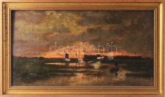 Tölgyessy Artúr (1853-1920): Vízparti naplemente. Olaj, fatábla, jelezve jobbra lent (keret által kissé takarva). Sérült. Hordozó hátoldalán müncheni művészellátó bélyegzésével. Dekoratív fakeretben. 28x50 cm