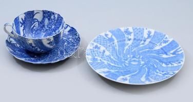 cca 1900 Kínai export porcelán egyszemélyes reggeliző szett, csésze alátéttel és desszertes tányér.Jelzés nélkül, hibátlan, d: 18 cm