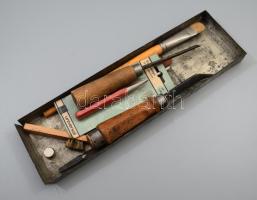 Régi restaurátor szerszámok