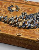 Pávamintás kerámia plakett, kis pattogzással, 28x15,5 cm