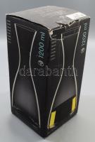 Bohemia dekantáló. Design: Alena Holisova. Hibátlan, eredeti dobozában, m: 27,5 cm