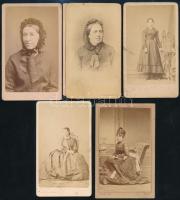 cca 1865-1875 Női portrék, 6 db vizitkártya, különféle pesti/budapesti műtermekből, változó állapotban