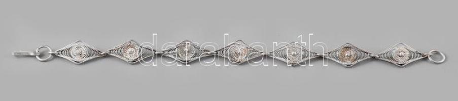 2 darab filigrán ezüst (Ag) karkötő, jelzés nélkül, nettó 21,5g