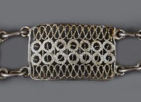 2 darab filigrán ezüst (Ag) karkötő, jelzés nélkül, nettó 21,5g