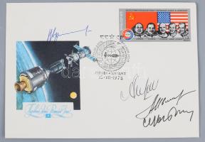 1975 Apollo Szojuz levelezőlap azonosítatlan, űrhajós aláírásokkal