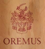 2007 Oremus 5 puttonyos Tokaji Aszú, bontatlan palack, pincében tárolva, 0,5l fa díszdobozban