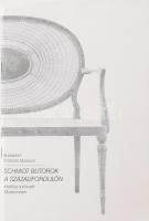 Kiss Éva: Schmidt bútorok a századfordulón. Kiállítás a Kiscelli Múzeumban. Schmidt Möbel an der Jahrhundertwende. Bp., 1993, Budapesti Történeti Múzeum, 36 p. Fekete-fehér képekkel illusztrált kiállítási katalógus, magyar és német nyelven. Kiadói papírkötés.