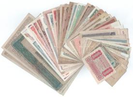 Vegyes, 46db-os külföldi bankjegytétel, közte Ausztria / Szövetséges megszállás 1944. 1Sch + 2Sch + 5Sch + Német Harmadik Birodalom 1942. 5M (2x) + Szövetséges megszállás 1944. 1M + Csehszlovákia 1987. 50K + 1988. 20K T:vegyes Mixed, 46pcs foreign banknote lot, within Austria / Allied occupation 1944. 1 Schilling + 2 Schilling + 5 Schilling + German Third Reich 1942. 5 Reichsmark (2x) + Allied occupation 1944. 1 Mark + Czechoslovakia 1987. 50 Korun + 1988. 20 Korun C:mixed