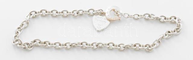 Fleur de Santé design lánc szív alakú medállal, h: 45 cm