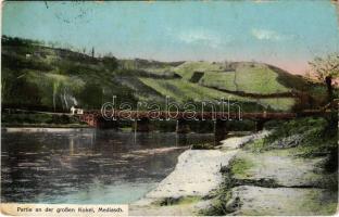1912 Medgyes, Mediasch, Medias; Partie an der grossen Kokel / tó és fahíd. G.A. Reissenberger kiadása / lake and wooden bridge (kopott sarkak / worn corners)