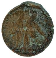 Ptolemaida Egyiptom Kr.e. ~III. század AE20 bronz (7,89g) T:VF
Ptolemaic Egypt ~3rd Century BC AE20...