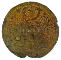 Ptolemaida Egyiptom Kr.e. 3. század k. AE38 bronz (40,50g) T:VF
Ptolemaic Egypt around 3rd Century ...