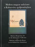 Kolozsváry Marianna: Modern magyar művészet a Kolozsváry-gyűjteményben. Modern Hungarian Art in the Kolozsváry-Collection. Moderne ungarische Kunst in der Kolozsváry - Sammlung. Bp., 1998., Kolozsváry Gyűjtemény Alapítvány - Műcsarnok, 331+4 p. Magyar, angol, német nyelven. Gazdag képanyaggal illusztrált, közte: Anna Margit, Barcsay Jenő, Bálint Endre, Borsos Miklós, Deim Pál, Egry József, Farkas István, Gulácsy Lajos, El Kazovszkij, Keserü Ilona, Kondor Béla, Korniss Dezső, Nagy István, Nádler István, Ország Lili, Schaár Erzsébet, Szőnyi István, Vajda Lajos és mások műveinek reprodukcióival illusztrált. Kiadói papírkötés, a hátsó borítón karcolásokkal, az elülső borító alsó sarkán gyűrődésnyommal. Rendkívül ritka!