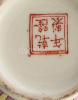 Kínai kézzel festett váza, jelzett, hibátlan, m: 21,5 cm