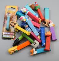 20 darab PEZ cukorka adagoló, közte bontatlan csomagolásban