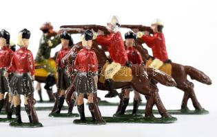 22 darab ólomkatona, ágyúk, lovas, gyalogos, stb., m: 7 cm alatt