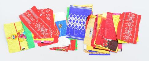 Vegyes csokipapírok, összesen kb. 40-50 db