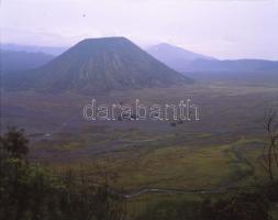 Csák Miklós (1933-2013): Fotó negatívok 12 db, négy csíkon tibeti portrék, tájképek