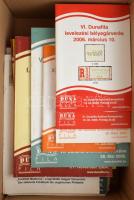 23 db magyar árverési katalógus, köztük Dunafila, Ulysses Galéria, dobozban