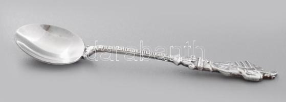 Ezüst (Ag) kanál Árpád vezért ábrázoló markolattal, h: 11,5 cm, jelzett, nettó 14,5g