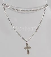 Ezüst (Ag) figaro nyaklánc kereszt medállal, jelzett, h: 40 cm, nettó 5,6g