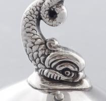 Ezüst (Ag) koi hal alakkal díszített gyertyatartó, m: 8 cm, jelzett, nettó 37,7g