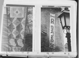 1989-1990 A Rendszerváltás fényképes krónikája: közel 50 db fotó fejezetenként: Határnyitás, Páneuró...