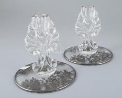 Ezüst (Ag) díszítésű kristály gyertyatartó pár, jelzés nélkül, h: 13 cm