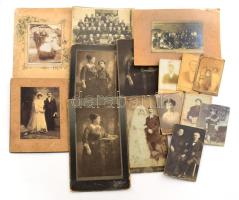 cca 1880-1920, 14 darab régi keményhátú fotó, vegyes méretben és állapotban, 16x23 cm alatt