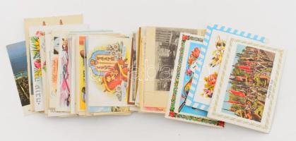 cca 1950-1970 Kb 70 db izraeli üdvözlőkártya, emléklap, vegyes témák, benne katonai, is