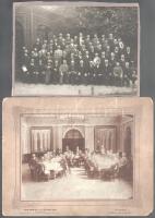 ca 1900 2 db csoportkép, egyiken dekorált urakkal, azonosítandó nagy méretű karton fotók 28x22 cm, 24x18 cm