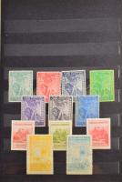 1912-1913 Gyönyörű szép külföldi levélzáró gyűjtemény (316db) berakóban / Collection of poster stamp...