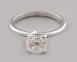 Fehérarany (Au) gyűrű, köves, 9k, jelzet, m:52, bruttó 1,9g