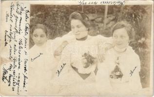 1905 Kolozsvár, Cluj; fiatal hölgyek / young ladies. photo (EK)