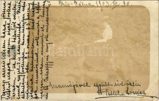 1903 Kiskálna, Kálnica (Kálna, Garamkálna, Kalná nad Hronom); hölgy lóháton, feltehetően a Pittel-kastély kertjében, a tulajdonos levelével. A képeslap címzettje a nemes Malatinszky család, Zalacsány. / lady on horseback, probably in Pittel castle. photo (EB)