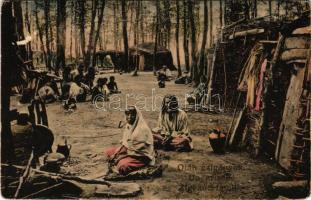 Oláh cigányok / Walachische Zigeuner familie aus Ungarn. L. &amp; P. Nr. 2761. / Romanian Gypsy family (felület sérülés / surface damage)