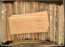 Gépi bélyegzés kivágások, sok száz darab, dobozban