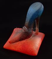 Kosta Boda gyár, Kjell Engman (1946-2010) designer: "Catwalk" asztaldísz. Jelzett, hibátlan, dobozában, m: 10,5 cm