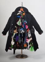 Larger than life. Stranger than fiction. 11. Triennale Kleinplastik Fellbach. 2010, Snoeck, 352 p. N...