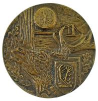 Borsos Miklós (1906-1990) ~1980. "MAVOSZ (Magyar Vadászok Országos Szövetsége)" egyoldalas, öntött bronz emlékplakett (96mm) T:AU,XF