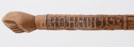 1919 Hadifogoly munka. 1919, orosz hadifogságban, faragott fa, h: 71 cm