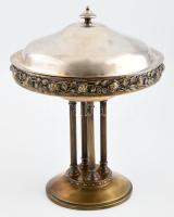 Szecessziós talpas osztrigakínáló, körbefutó rózsamintás díszítéssel, dór oszlopos talpazaton, nem hozzáillő fedővel, üvegbetét nélkül jelzés nélkül, d: 22,5 cm, m: 29 cm