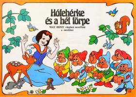 cca 1970/80 Hófehérke és a hét törpe. Walt Disney világhírű meséje a mozikban. Moziplakát, MOKÉP, hajtott, folttal, 35x49 cm