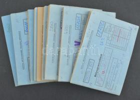 9 db kisebb méretű régi cserefüzetben főleg német bélyegek + kevés norvég, svájci, osztrák anyag