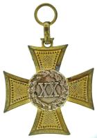 1923. "I. osztályú Legénységi Szolgálati Jel" bronz kitüntetés mellszalag nélkül T:XF patina Hungary 1923. "Distinction for Long Service for the Soldiers, 1st Class" bronze decoration without ribbon C:XF patina NMK 355